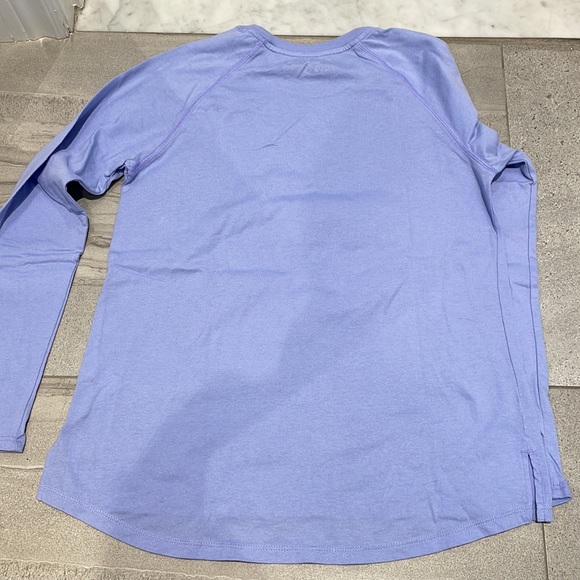 Under Armour Long Sleeve - Picture 4 of 6